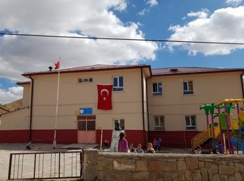 Sivas-Merkez-Çallı İlkokulu fotoğrafı