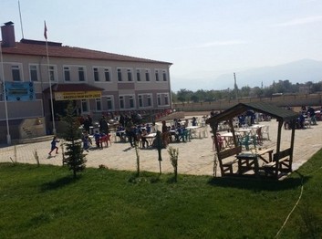 Afyonkarahisar-Başmakçı-Başmakçı Anadolu İmam Hatip Lisesi fotoğrafı