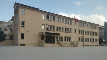 İzmir-Gaziemir-Öğretmen Ufuk Özdemir Ortaokulu fotoğrafı