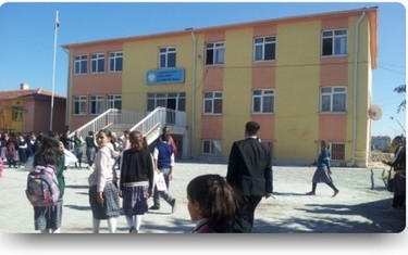 Afyonkarahisar-İhsaniye-Döğer Fatih Ortaokulu fotoğrafı