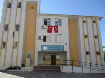 İzmir-Karabağlar-Emirsultan Ortaokulu fotoğrafı