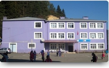 Trabzon-Of-Cumapazarı Ortaokulu fotoğrafı