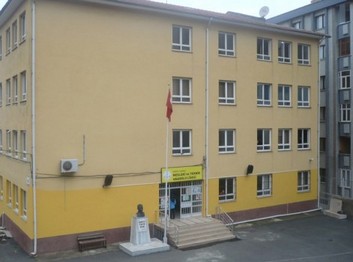Trabzon-Çarşıbaşı-Çarşıbaşı Mesleki ve Teknik Anadolu Lisesi fotoğrafı