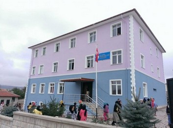 Konya-Kadınhanı-Osmancık İmam Hatip Ortaokulu fotoğrafı