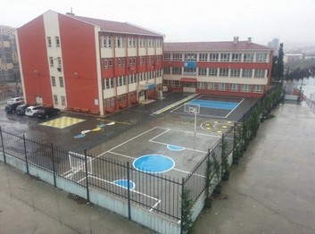 İstanbul-Gaziosmanpaşa-Karlıtepe Ortaokulu fotoğrafı
