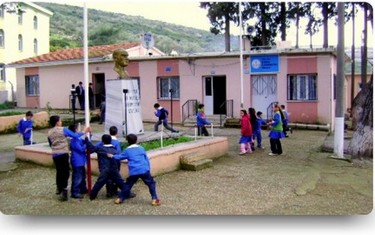 İzmir-Urla-Özbek Ortaokulu fotoğrafı
