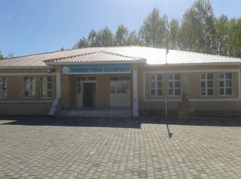 Van-Tuşba-Nadide İnan İlkokulu fotoğrafı