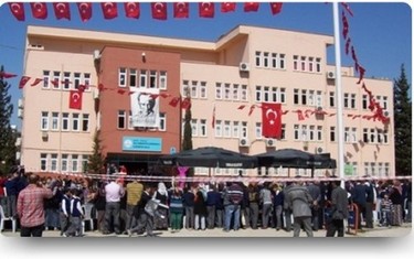 Mersin-Toroslar-Vali Sabahattin Çakmakoğlu Ortaokulu fotoğrafı