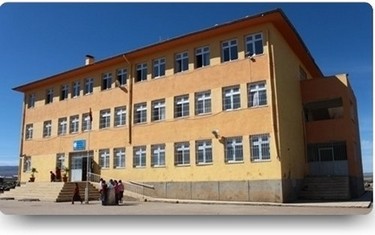 Diyarbakır-Bağlar-Övündüler Tokaçlı Mezrası Ortaokulu fotoğrafı
