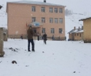 Ağrı-Taşlıçay-Yukarı Esen Ortaokulu fotoğrafı