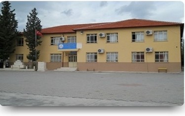 Antalya-Kaş-Kınık Yurdusev Ulus Ortaokulu fotoğrafı