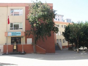 İstanbul-Kadıköy-Nevzad Ayasbeyoğlu Ortaokulu fotoğrafı