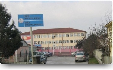 Düzce-Merkez-Avni Akyol İlkokulu fotoğrafı