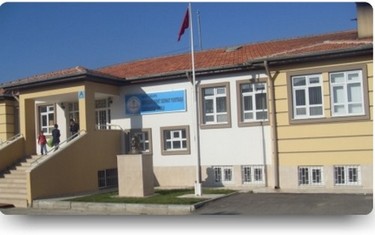 Amasya-Suluova-Cevizdibi Şehit Serhat Yurtbaşı Ortaokulu fotoğrafı