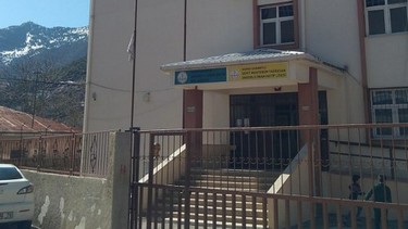 Adana-Saimbeyli-Şehit Muhterem Yağbasan Anadolu İmam Hatip Lisesi fotoğrafı
