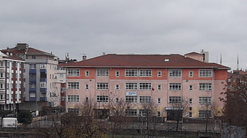 İstanbul-Bahçelievler-Yunus Emre İmam Hatip Ortaokulu fotoğrafı