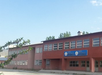Van-Gevaş-Güzelkonak İmam Hatip Ortaokulu fotoğrafı