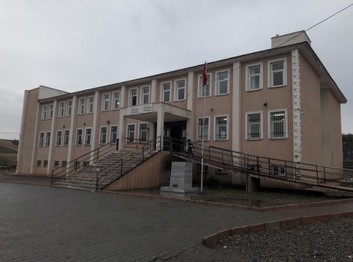 Adıyaman-Kahta-Körgüden Ortaokulu fotoğrafı