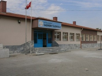 Afyonkarahisar-Merkez-Sadıkbey İlkokulu fotoğrafı