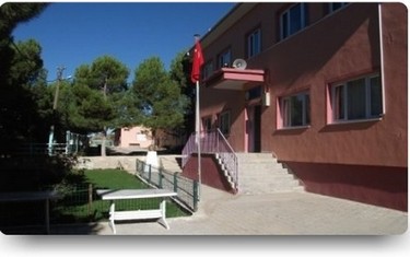 Manisa-Demirci-Esenyurt İlkokulu fotoğrafı