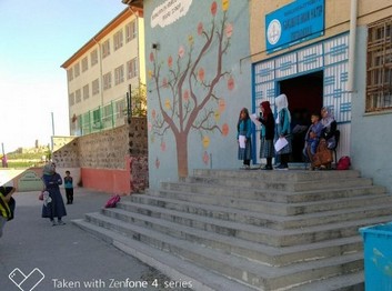 Şanlıurfa-Eyyübiye-Yakubiye İmam Hatip Ortaokulu fotoğrafı