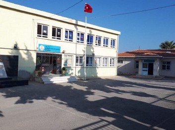 İzmir-Urla-Avni Kaya Kokucu İlkokulu fotoğrafı