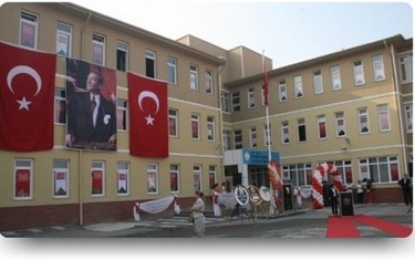 Bursa-Nilüfer-Hüsnü Züber İlkokulu fotoğrafı