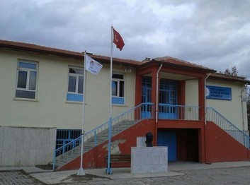 Konya-Akşehir-Altuntaş Atatürk Ortaokulu fotoğrafı