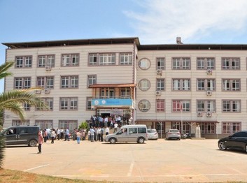 Hatay-Reyhanlı-Reyhanlı Şehit Bilal Kurtoğlu İmam Hatip Ortaokulu fotoğrafı