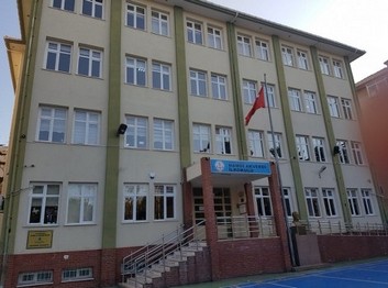 İstanbul-Bakırköy-Hamdi Akverdi İlkokulu fotoğrafı