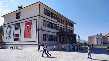 Erzincan-Kemah-Aziz ve Mehmet Torun İlkokulu fotoğrafı