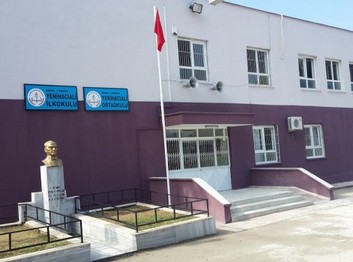 Adana-Yüreğir-Yenihacıali Ortaokulu fotoğrafı
