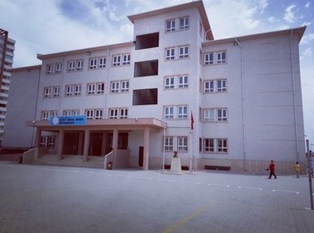 Adana-Seyhan-Şehit İsmail Demir Ortaokulu fotoğrafı