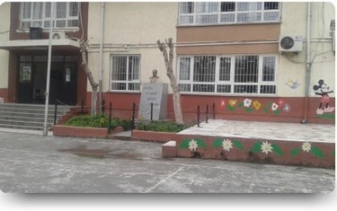 İzmir-Karabağlar-Hatice Hanım İlkokulu fotoğrafı