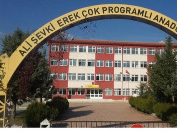 Tokat-Turhal-Ali Şevki Erek Çok Programlı Anadolu Lisesi fotoğrafı