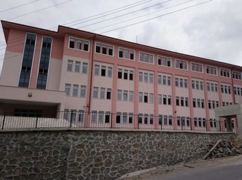 Trabzon-Arsin-Cumhuriyet Ortaokulu fotoğrafı