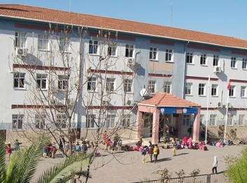 Osmaniye-Kadirli-Ergenekon Şehit Mehmetçik İlkokulu fotoğrafı