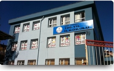 İzmir-Bayraklı-100.Yıl İlkokulu fotoğrafı
