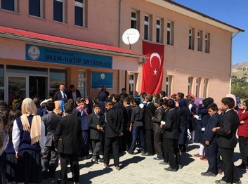 Erzincan-Tercan-Tercan Şehit Piyade Er Resul Bayraci İmam Hatip Ortaokulu fotoğrafı