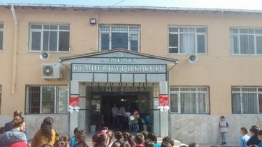 İzmir-Menemen-Cumhuriyet İlkokulu fotoğrafı