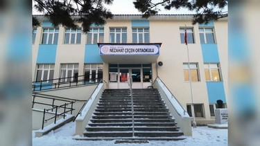 Erzincan-Refahiye-Nezahat Çeçen Ortaokulu fotoğrafı