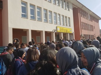 Kocaeli-Darıca-Öğretmen Füsun Erdemir Mesleki ve Teknik Anadolu Lisesi fotoğrafı