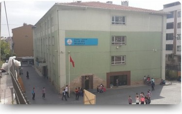 İstanbul-Esenler-Öz-De-Bir Ortaokulu fotoğrafı
