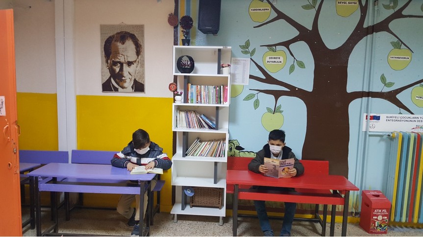 İzmir-Karabağlar-Adil İçel İlkokulu fotoğrafı