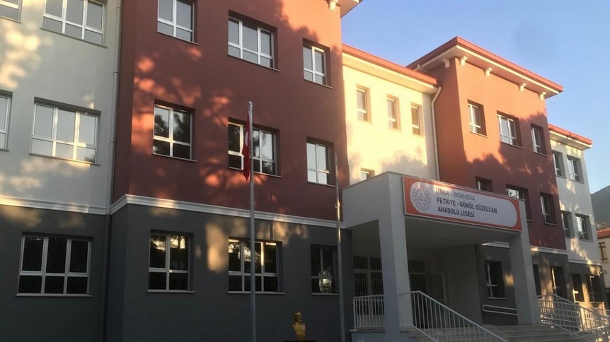İzmir-Bornova-Fethiye-Gönül Güzelcan Anadolu Lisesi fotoğrafı