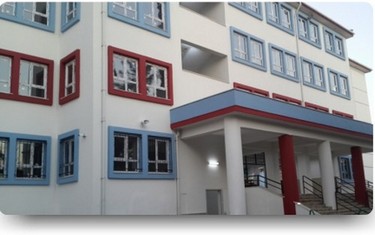 Adana-Yüreğir-Efendi Halil Ortaokulu fotoğrafı