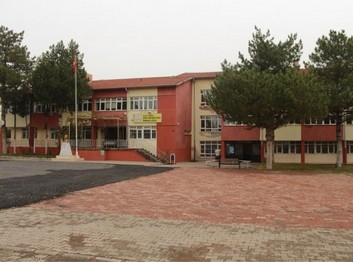 Kayseri-Sarıoğlan-Şehit Hacıbey Kaya Anadolu Lisesi fotoğrafı