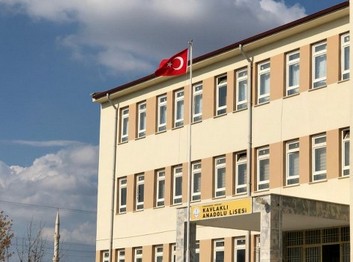 Kahramanmaraş-Onikişubat-Kavlaklı Anadolu Lisesi fotoğrafı