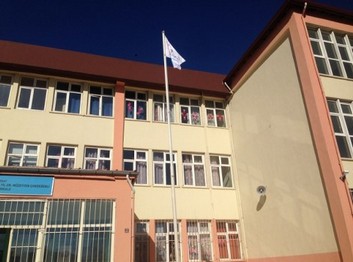 Yozgat-Merkez-75.Yıl Dr.Müzeyyen Çokdeğerli İlkokulu fotoğrafı