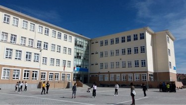 Ankara-Yenimahalle-Batıkent Şehit Erdal Çetin Ortaokulu fotoğrafı